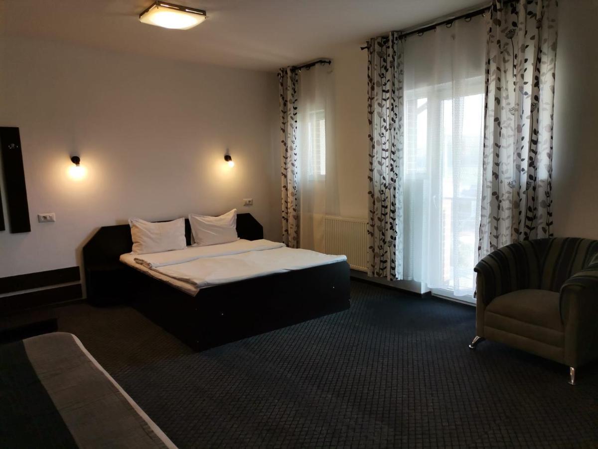 Motel Davios Târgu Jiu Eksteriør bilde