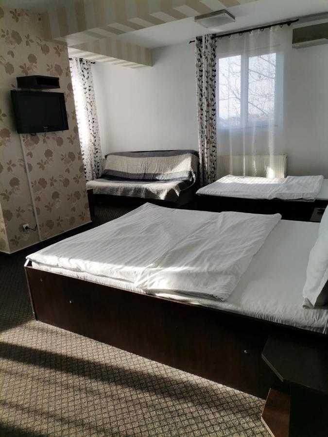 Motel Davios Târgu Jiu Eksteriør bilde