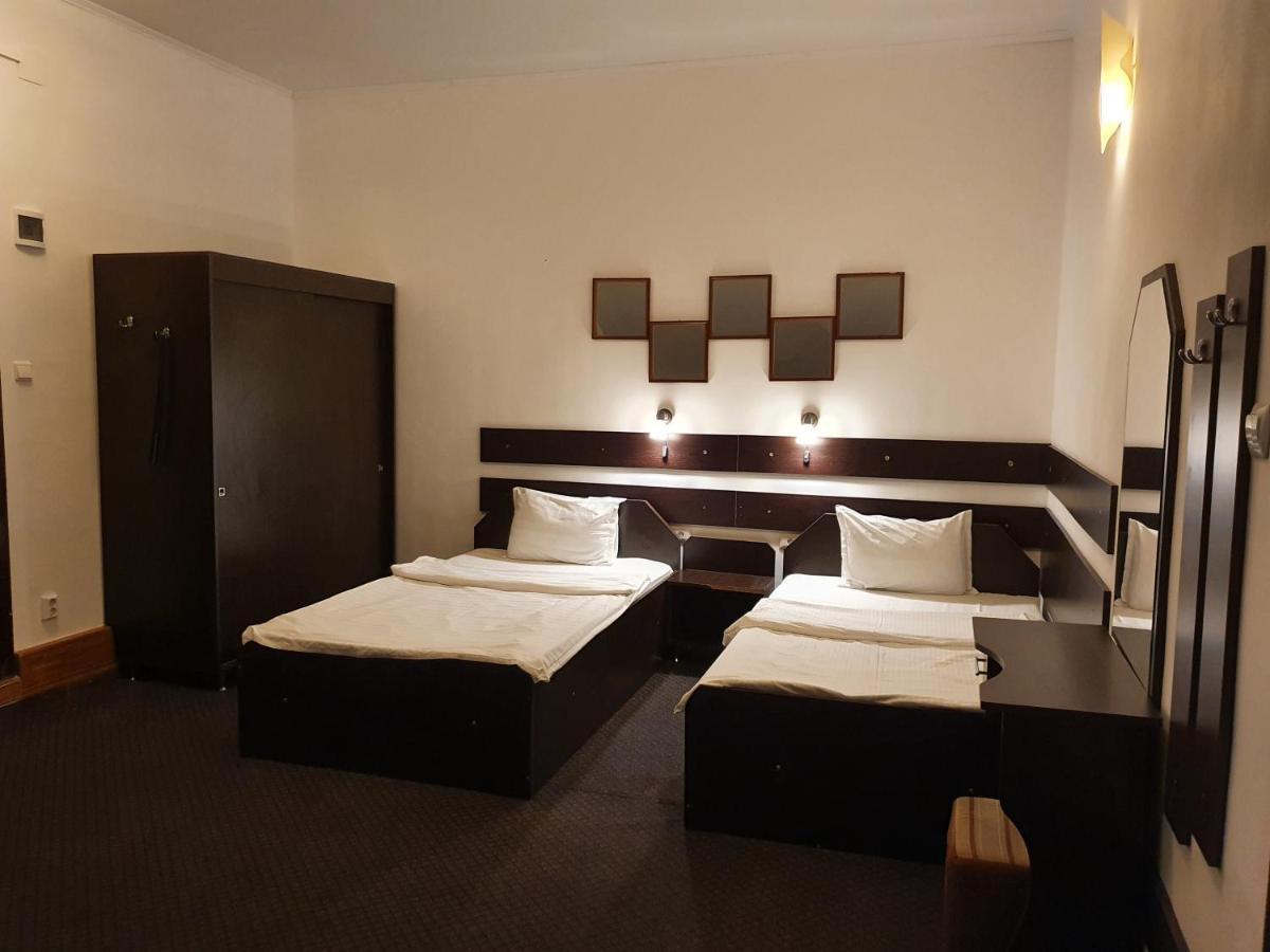 Motel Davios Târgu Jiu Eksteriør bilde