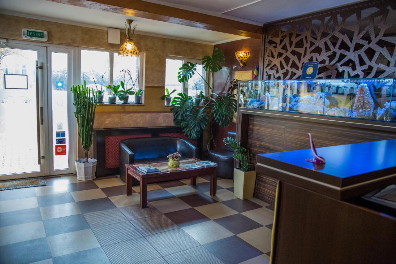 Motel Davios Târgu Jiu Eksteriør bilde